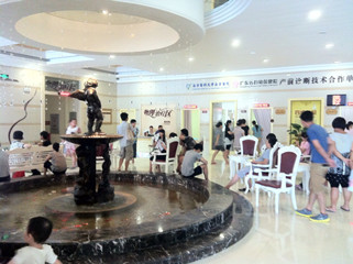 <b>���ݻ���ʱ������ҽԺ ��ά�ʳ�������������Ϊ����</b>